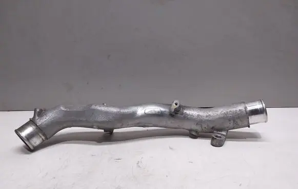Toyota Avensis T270 Intercooler hose/pipe