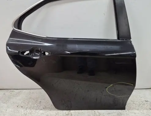 Toyota Camry VIII XV70 Rear door 