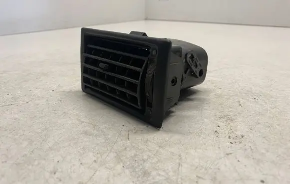 Volkswagen Transporter - Caravelle T4 Dash center air vent grill 7D1819703