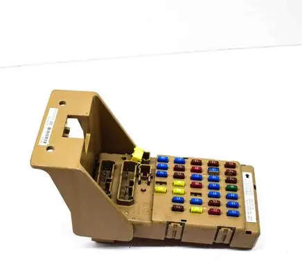Subaru Outback Fuse module 82201AG041
