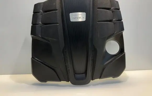 Porsche Macan (95B) Engine cover (trim) 95B103925K BBP228601 95B103925L
