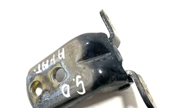 Nissan Murano Z50 Rear door lower hinge