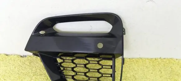 Front bumper lower grill
