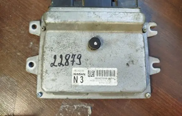 Nissan Qashqai Engine control unit/module mec932330 mec932-330