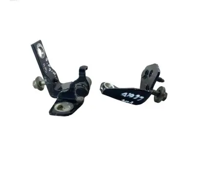 Rear door hinge set