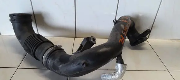 Renault Master III Coolant pipe/hose 
