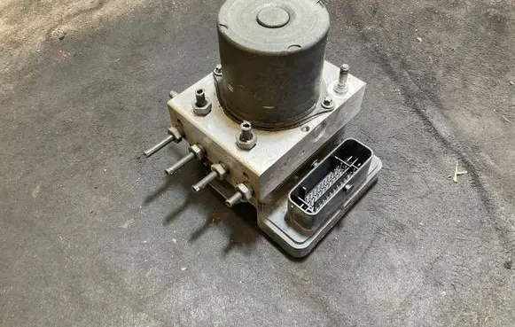 Mercedes-Benz Sprinter W906 ABS Pump A0084318712 ZGS001 269517