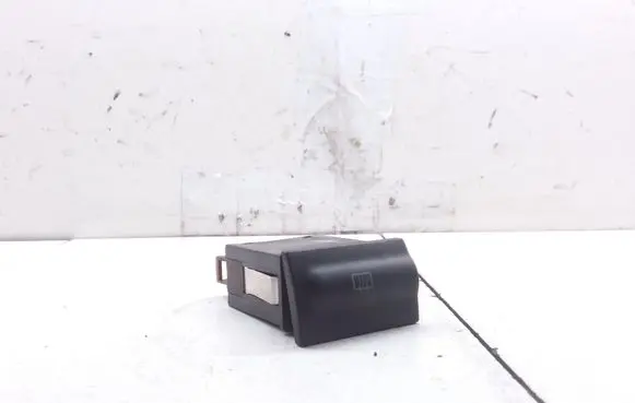 Skoda Octavia Mk1 (1U) Windscreen/window heater switch U0959621A