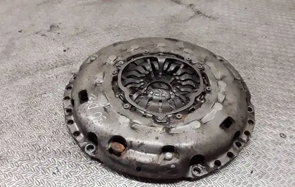 Volvo V50 Pressure plate 124040710