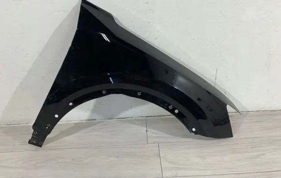 Audi Q2 - Fender 81A821470