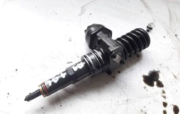 Audi A3 S3 8P Fuel injector 038130073BN