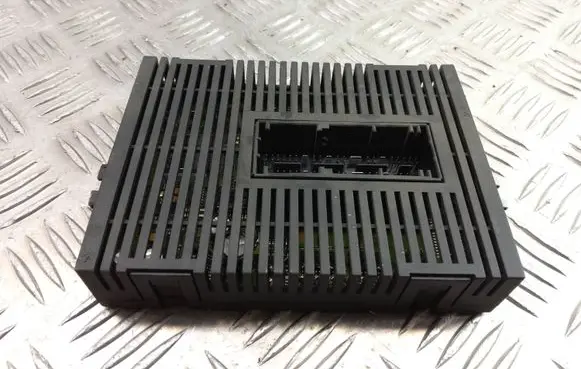 BMW 7 E65 E66 Light module LCM 6922663 037069063