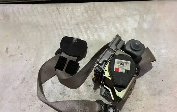 Mercedes-Benz CLS C219 Front seatbelt 602208200