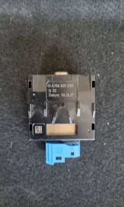 Mercedes-Benz C W206 USB socket connector A2068203101