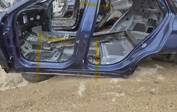 BMW X2 F39 Rear sill (body part) 