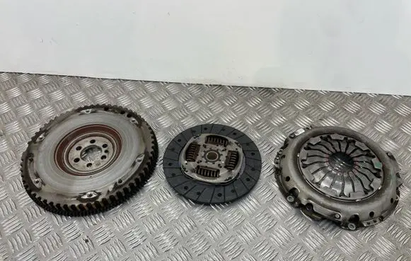 Nissan Micra K14 Clutch set kit 301012218R