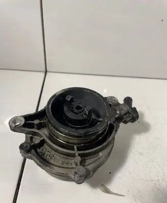 BMW 5 E60 E61 Vacuum pump 7281760200 7795142 05T02870075