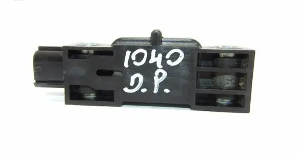 Suzuki Grand Vitara II Airbag deployment crash/impact sensor 3893065j30
