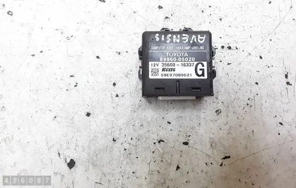 Toyota Avensis T250 Light module LCM 8996005020 3560016337