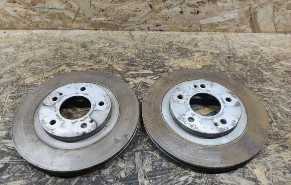 Mitsubishi Pajero Pinin Front brake disc J3305055 KBA61160 256C174