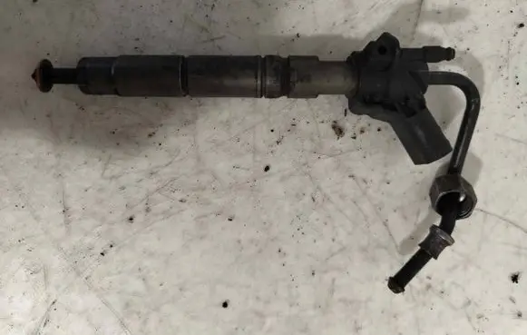 Mercedes-Benz R W251 Fuel injector A6420700587 0445115 050914