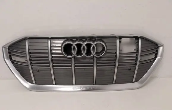Front bumper upper radiator grill
