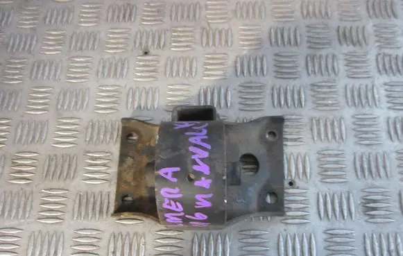 Nissan Almera N16 Gearbox mounting bracket