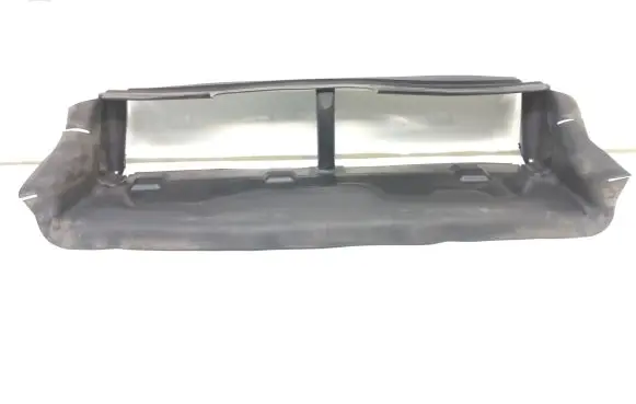 Ford Focus Intercooler air guide/duct channel BM518312AC