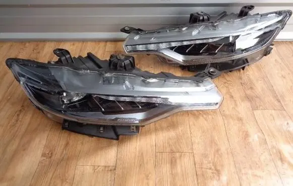 Maserati Levante Headlights/headlamps set 
