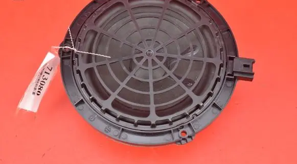 Chevrolet Corsa Subwoofer speaker 9818747880