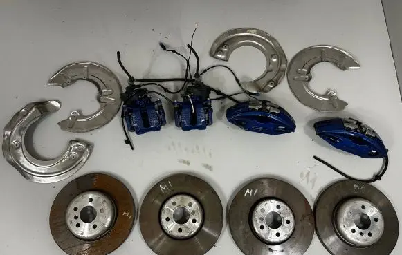 BMW iX Brake discs and calipers set 6860911 8858706