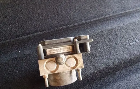 Suzuki SX4 ABS Pump 0265800708