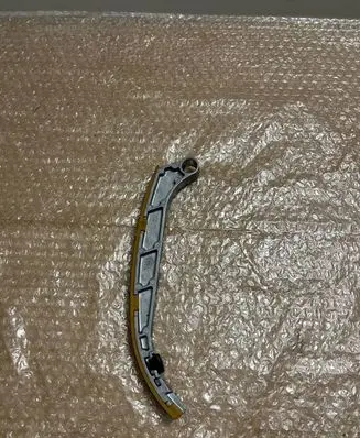 Toyota Yaris XP210 Slide rail for timing chain 
