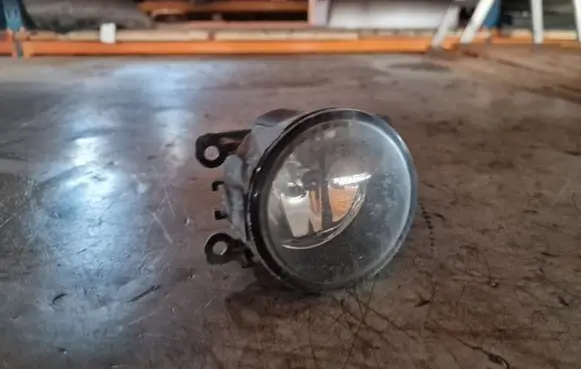 Renault Scenic III - Grand scenic III Front fog light 8200074008