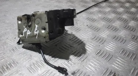 Renault Scenic II - Grand scenic II Front door lock 3001080926D4