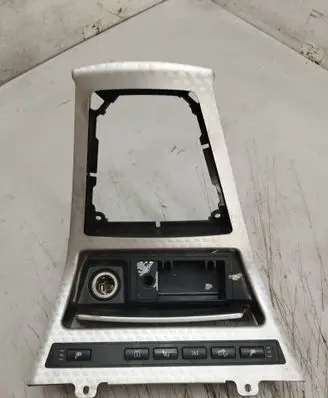BMW X3 E83 Ashtray (front) 3411706 221672