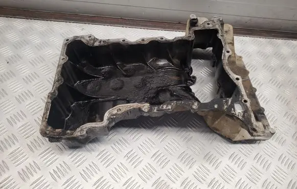 Jeep Grand Cherokee Oil sump VMMT081 21E140425 2112F