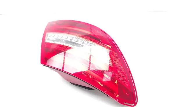 Mercedes-Benz C W204 Rear/tail lights 2048205464