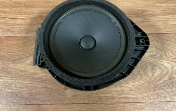 Opel Insignia A Front door speaker