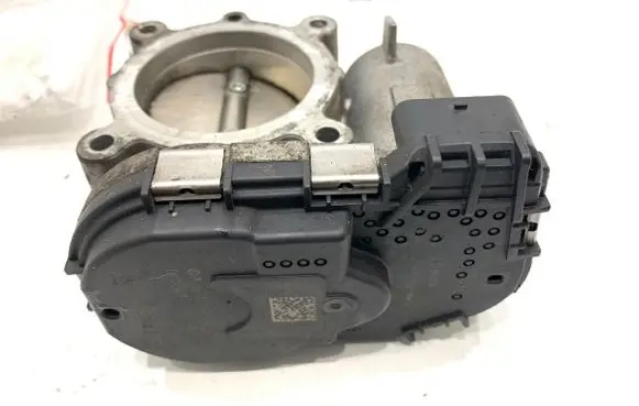 Mercedes-Benz A W176 Engine shut-off valve A2701410025