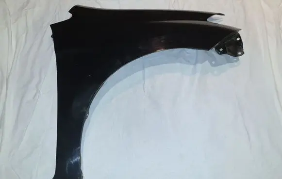 Honda FR-V Fender
