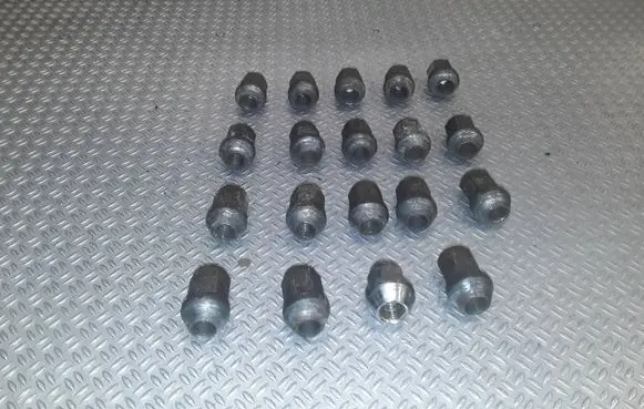 Chrysler Voyager Nuts/bolts 