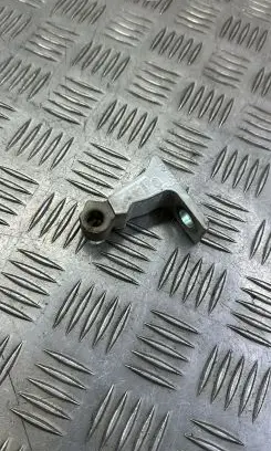 Volkswagen PASSAT B8 Front door lower hinge 