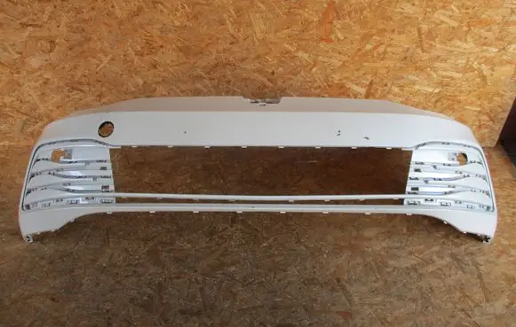 Volkswagen Golf VIII Front bumper 5H0807221H