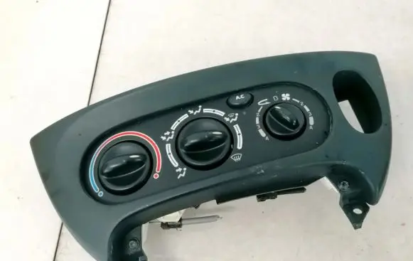 Renault Scenic I Climate control unit 657120v 101589