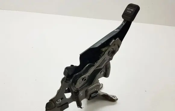 Lexus CT 200H Handbrake/parking brake lever assembly
