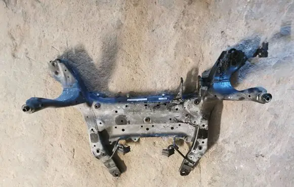 BMW X1 F48 F49 Front subframe 6872729