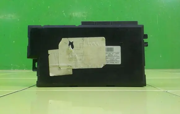 Jaguar XF X250 Central body control module PRZOD