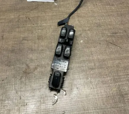 Mercedes-Benz S W220 Electric window control switch 2208201010 311100A18 701698000