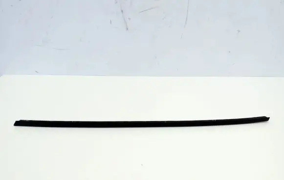 Skoda Octavia Mk4 Windshield trim 5E3854328